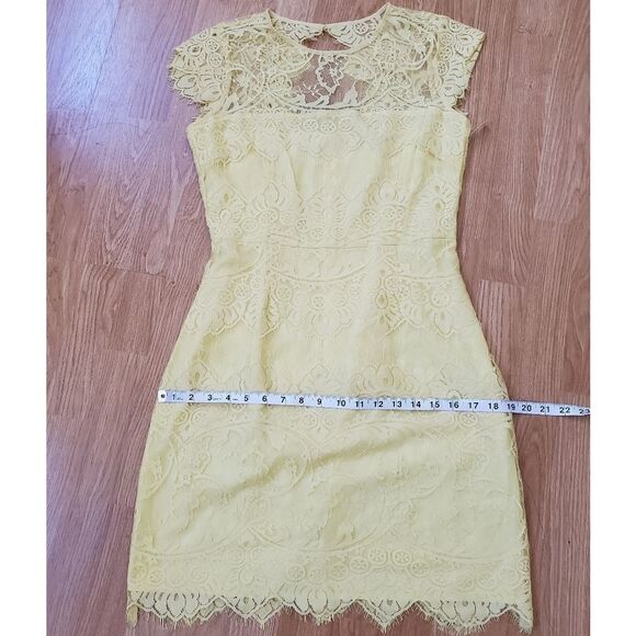 BB Dakota Jayce Lace Sheath Cocktail Dress size 8 in Citrus - NEW - Picture 11 of 14